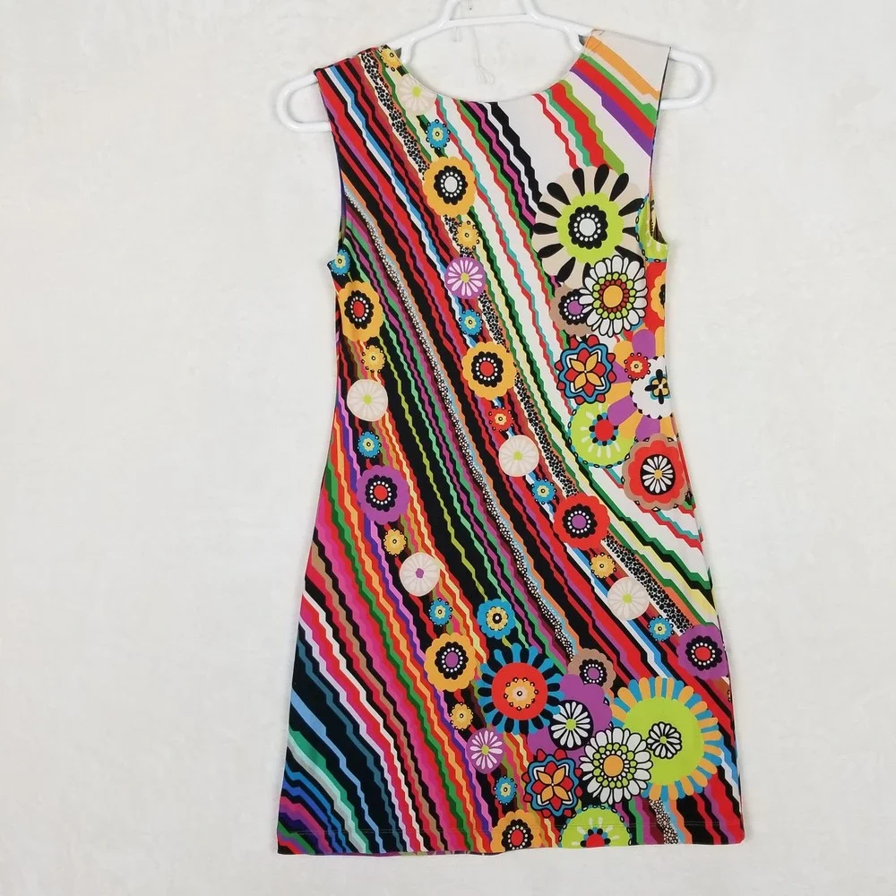 Nally & Millie Reversible Shift Dress Womens Medium Multicolor Floral Geometric